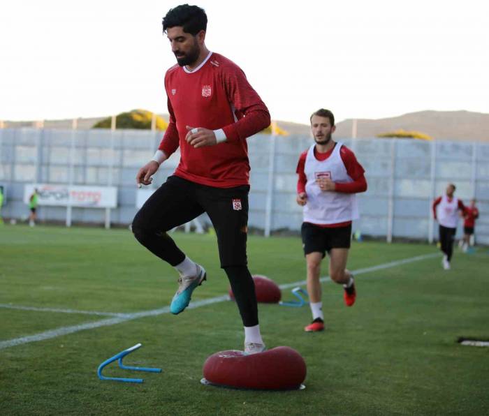 Sivasspor, Kasımpaşa Maçı Hazırlıklarına Başladı