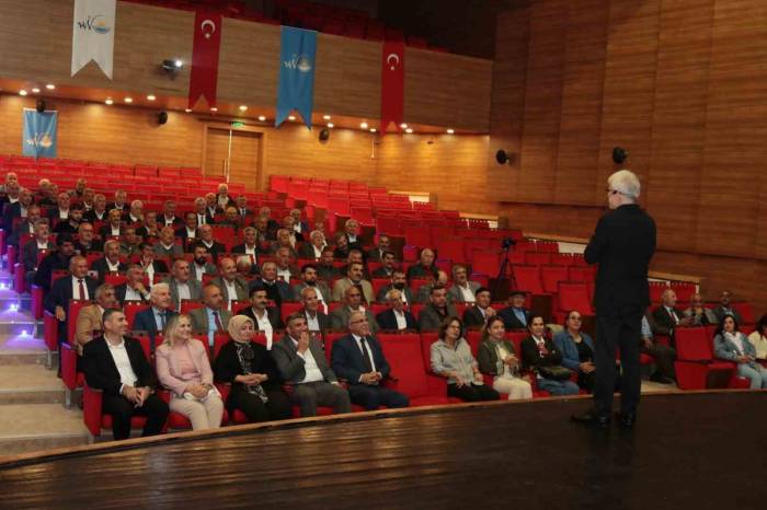 Muhtarlara ‘Pozitif Yaşam Becerileri Semineri’ Verildi