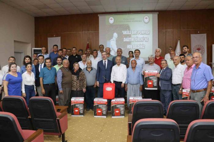 Üreticilere 360 Akülü Sırt Pompası Dağıtıldı