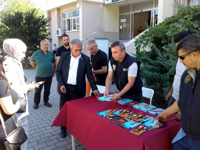 Üniversite Öğrencileri İllegal Örgütlerin Tuzaklarına Karşı Bilgilendirildi