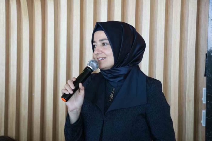 Ak Parti Genel Başkanı Yardımcısı Kaya: "Deprem Hepimizin Ders Çıkartacağı Bir Dönem Oldu"