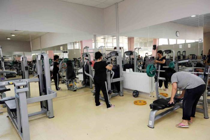 Yenimahalle Belediyesi Temiz Tuttuğu Havuzlarıyla Kışa Hazır