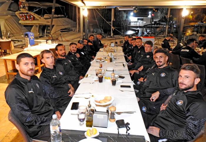 Çeşme Belediyespor, Moral Depoladı