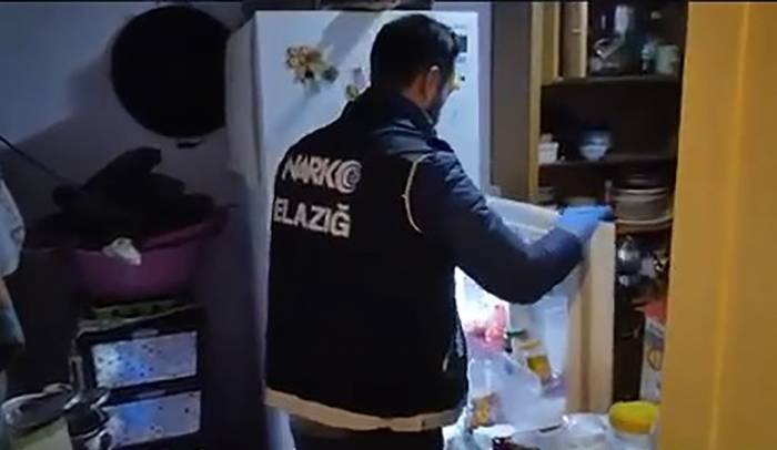 Buzdolabından Uyuşturucu Çıktı