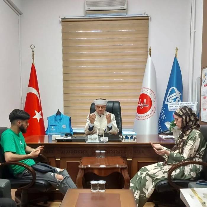 Fransız Kadın Eskişehir’de Müslüman Oldu