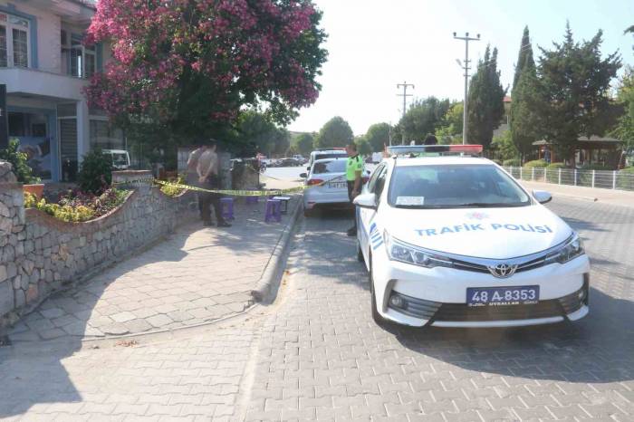 İş Arkadaşını Tüfekle Vurdu