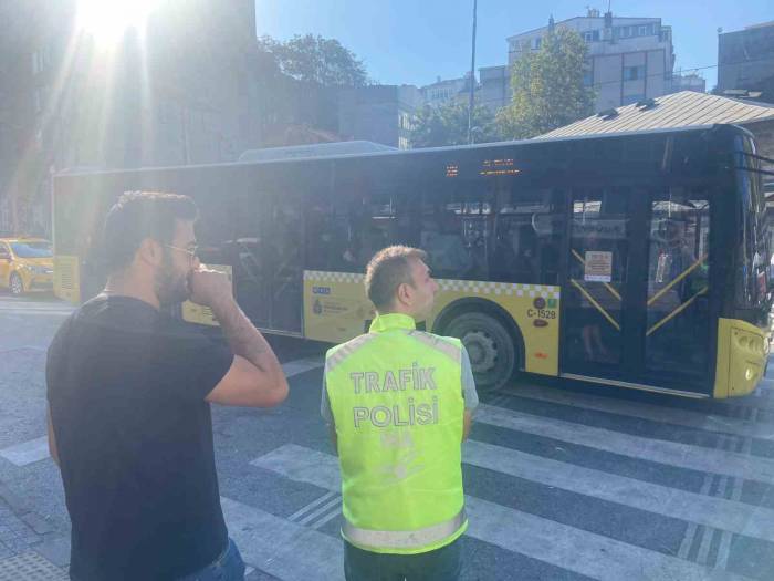 Kadıköy’de 7 Sürücüye 13 Bin 853 Lira Ceza Kesildi