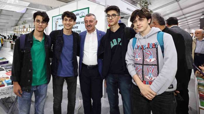 Başkan Büyükakın: "Kitap Fuarının Asıl Sahibi Gençlerimizdir"
