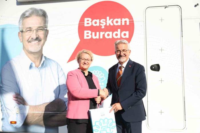 Başkan Erdem Vatandaşların Sıkıntılarını Dinledi