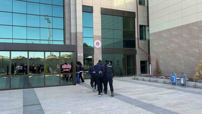 Torbacı Operasyonunda 40 Kişi Adliyeye Sevk Edildi