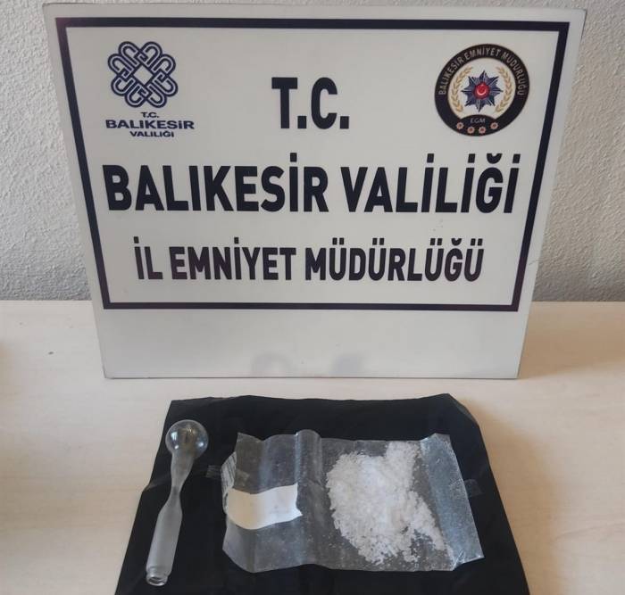 Susurluk’ta Uyuşturucu Operasyonunda 3 Kişi Yakalandı