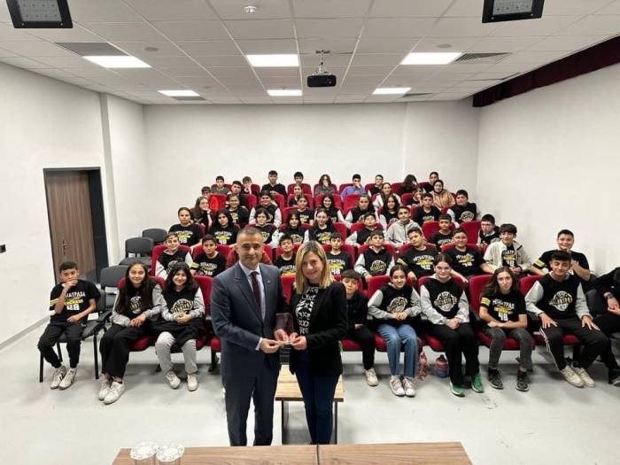 Kaymakam Bilici, Öğrencilere Mesleğini Anlattı