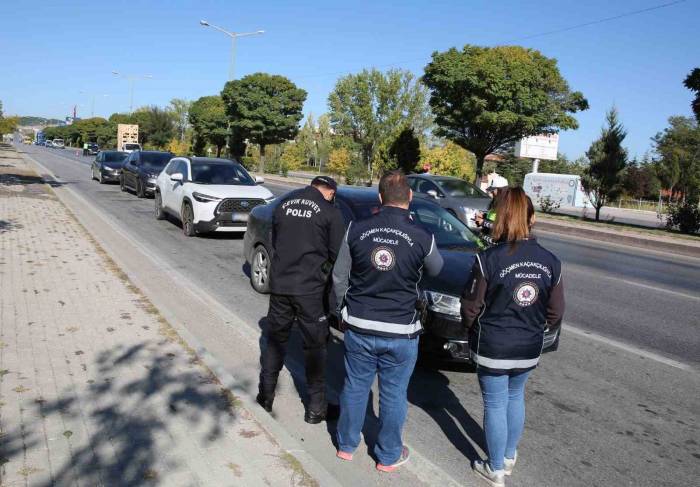 Afyonkarahisar’da Düzensiz Göçle Mücadeleye Yönelik ’huzur Uygulaması’ Yapıldı