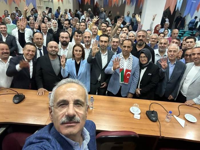 Bakan Uraloğlu: "Filistin’de, Gazze’de Müslüman Kardeşlerimiz Katlediliyor"