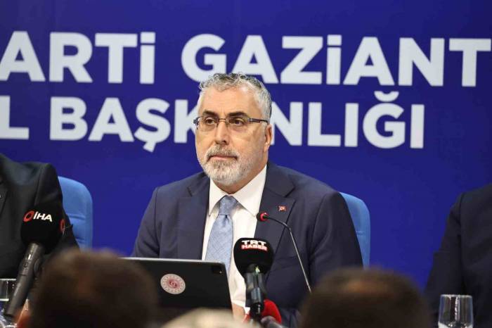 Bakan Işıkhan: “İstihdam Sayımız 31 Milyon 686 Bine Yükseldi, İşsiz Sayısı Yüzde 9,2’ye Geriledi”