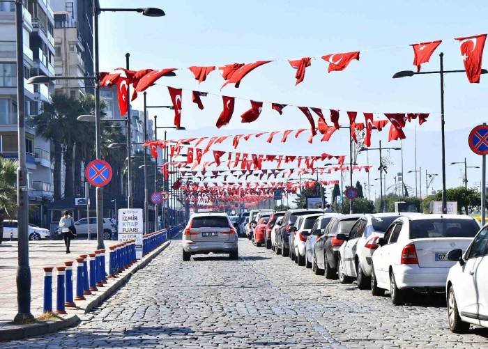 İzmir Cumhuriyet’in 100’üncü Yıl Kutlamalarına Hazırlanıyor