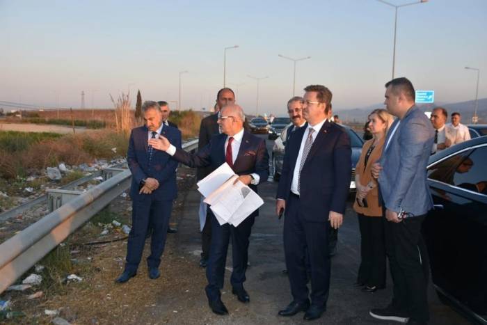 Vali Ünlü’den Salihli’de Ziyaret Turu