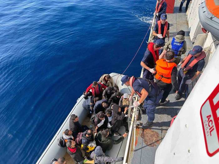 Datça’da 110 Düzensiz Göçmen Kurtarıldı