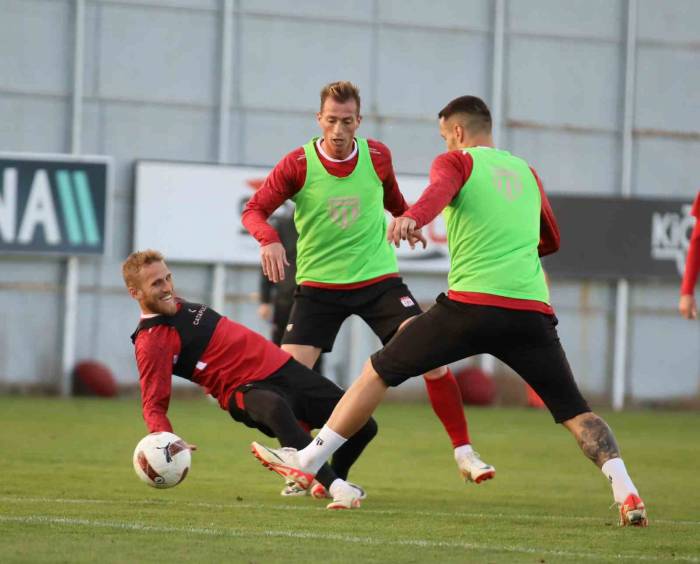 Sivasspor’da Kasımpaşa Mesaisi