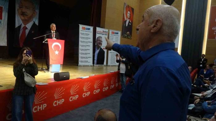 Chp’nin Çanakkale İl Kongresi’nde Gergin Anlar Yaşandı