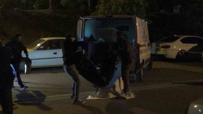 Denizli’de Lüks Otomobilin Çarptığı 2 Genç Öldü