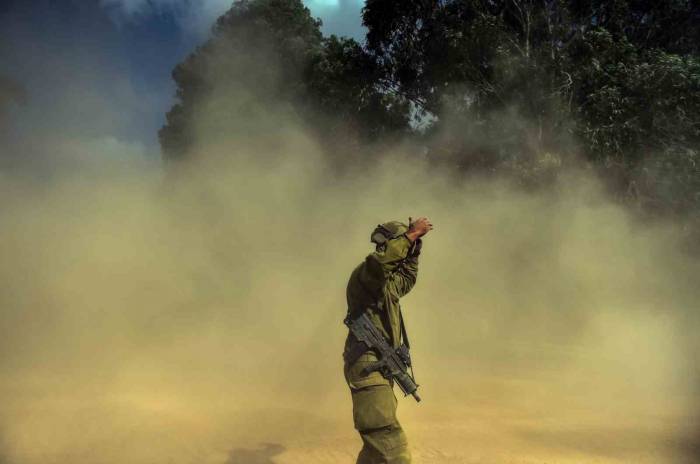 İsrail Ordusu Sınırdaki Yığınağını Arttırıyor