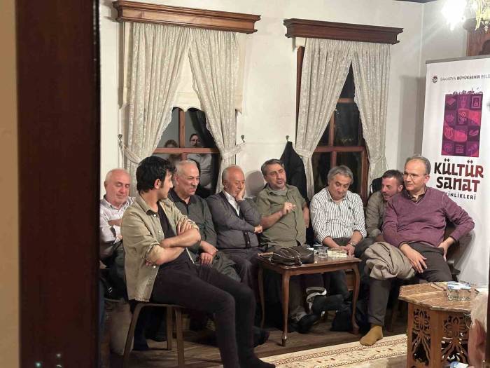 Tarihi Konakta Çay Eşliğinde Şiir Dolu Gece