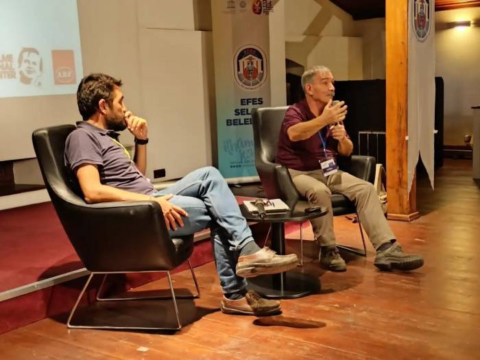 Selçuk’ta ‘Başka Bir Siyaset Okulu’: “Arılar Doğanın İyi Niyet Elçisidir”