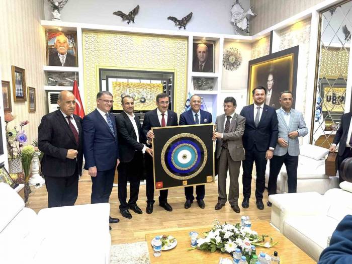 İş Adamı Kandaşoğlu’ndan Cumhurbaşkanı Yardımcısı Cevdet Yılmaz’a Teşekkür