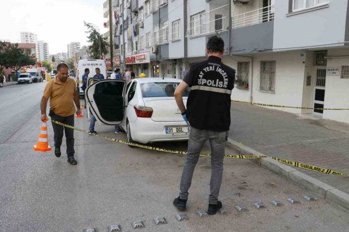 İşe Gitmek İçin Bindiği Otomobilinde Tabancayla Vuruldu