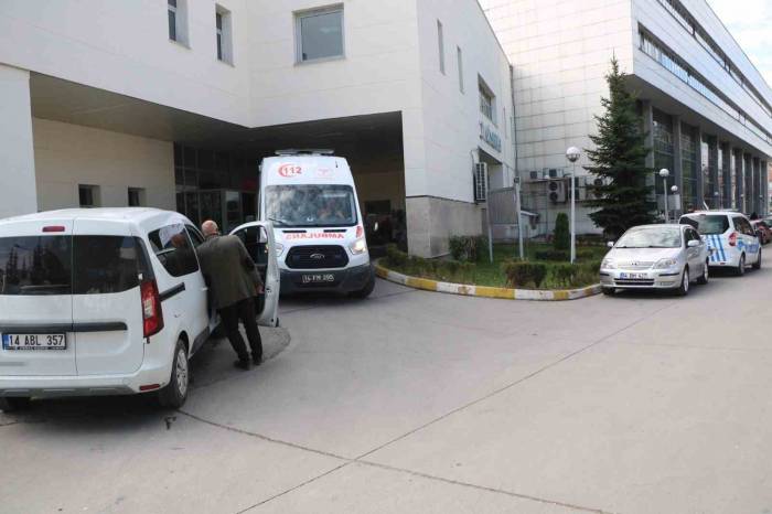 Ev Almak İstediği Emlakçıyı Bıçakladı