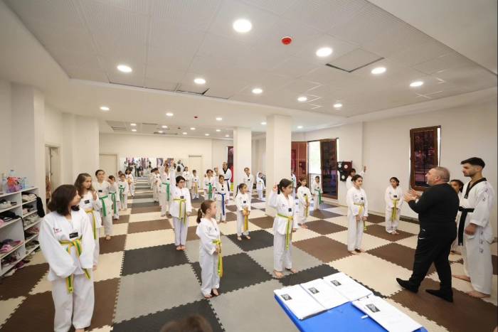 267 Tekvandocu Kuşak Atladı