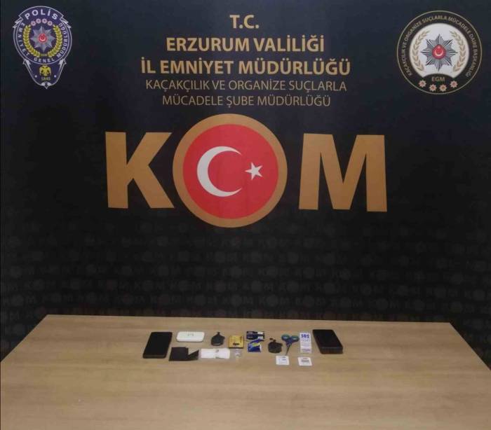 Sürücü Kursu Sınavına Düzenekle Giren Şahıslar Yakalandı