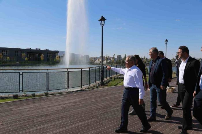 Başkan Büyükkılıç: “Millet Bahçemiz Cumhuriyet Bayramı’mızda Açılıyor”