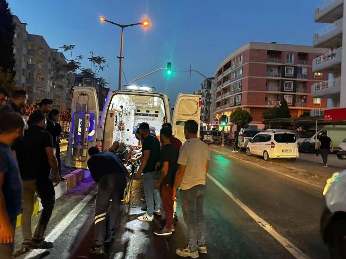 Milas’ta Otomobilin Çarptığı Yaya Ağır Yaralandı