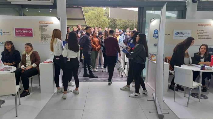 Eyüpsultan 4. İstihdam Fuarı Açıldı