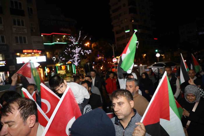 Manisa Filistin İçin Tek Yürek Oldu