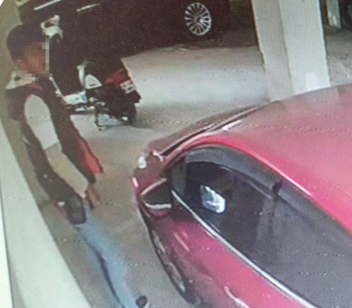 Motosiklet Hırsızı Önce Kameraya Sonra Polise Yakalandı