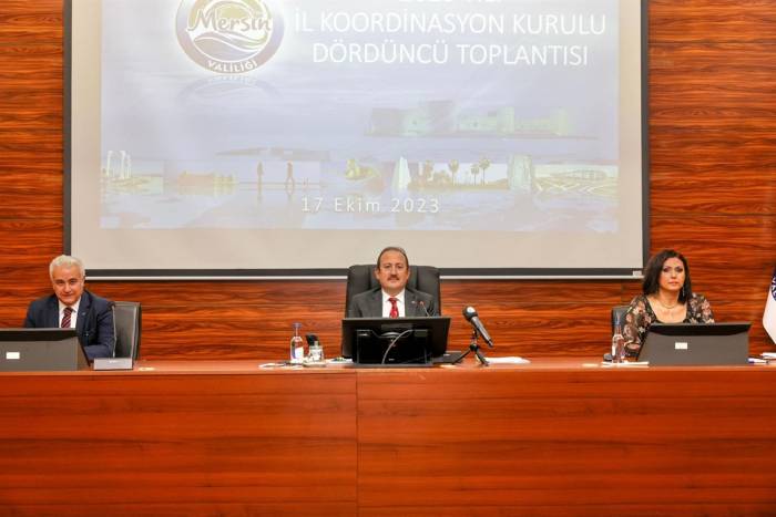 Vali Pehlivan: "Kentte 639 Proje Devam Ediyor"