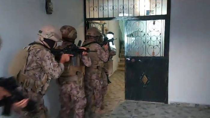 Mersin’de Tefeci Operasyonu: 7 Gözaltı
