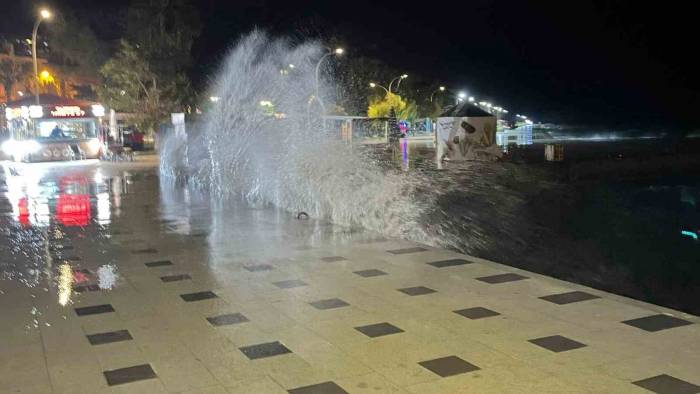 Sinop’ta Fırtına Uyarısı