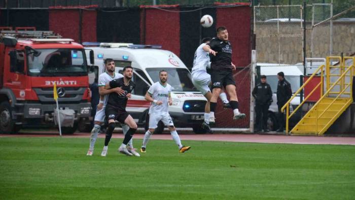 Tff 2. Lig: Gmg Kastamonuspor: 2 - Denizlispor: 0