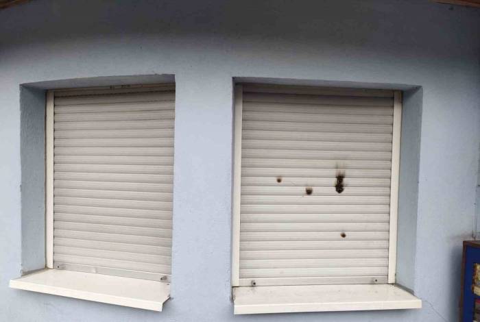 Almanya’da Camiye Çirkin Saldırı: Caminin Kapısına Gamalı Haç Çizdiler