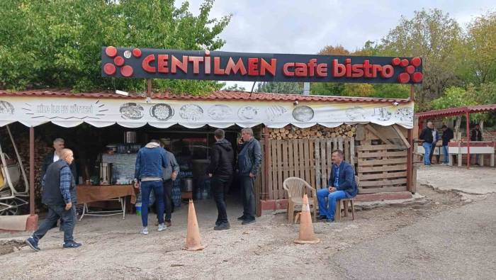 Husumetliler Arasındaki Silahlı Çatışma Kanlı Bitti: 2 Ölü, 1 Ağır Yaralı