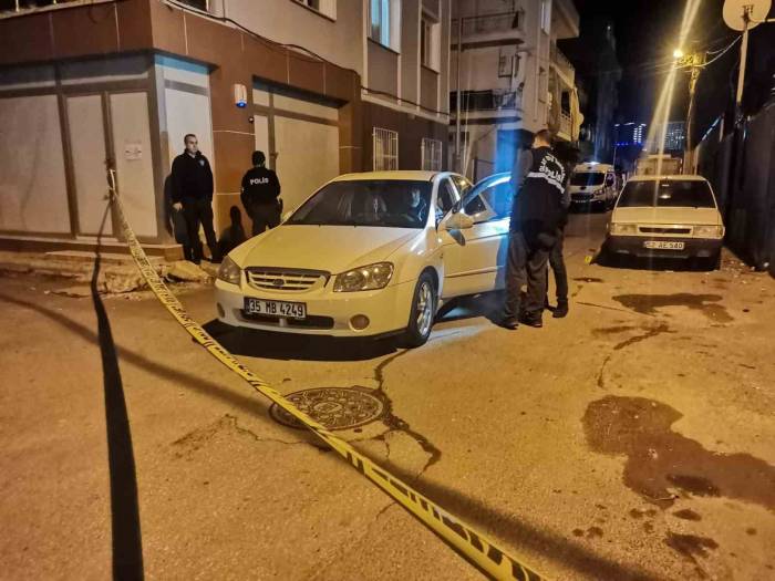 Babasının Kavga Ettiği Şahıslara Av Bıçağıyla Böyle Saldırdı: 1 Ölü, 1 Yaralı