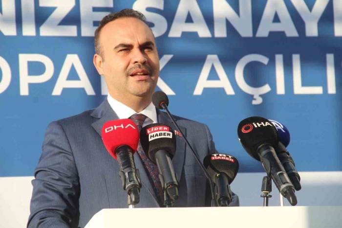 Bakan Kacır: “Türkiye Küresel Endüstri Üssü, Nitelikli Yatırımların Adresi"
