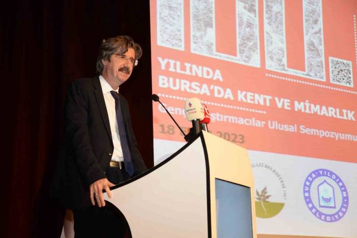 Cumhuriyet’in 100. Yılında Bursa’da Kent Ve Mimarlık Konuşuldu