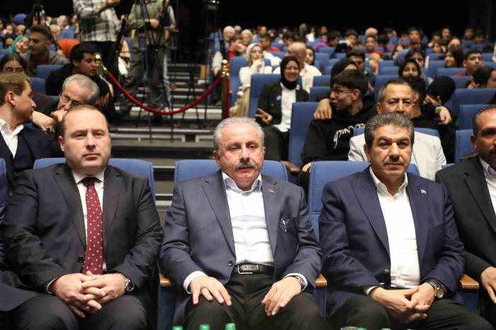 Aliya İzzetbegoviç Vefatının 20. Yıl Dönümünde Anıldı