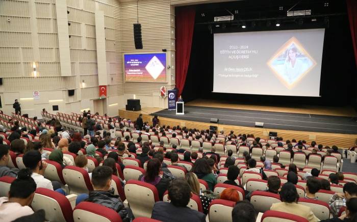 Başkan Büyükkılıç, Genç İletişimciler İle Bir Araya Geldi