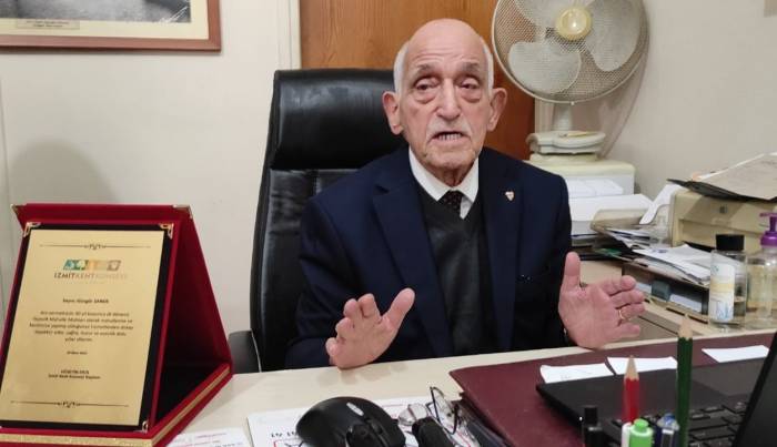 88 Yaşında, 40 Yıldır Muhtar